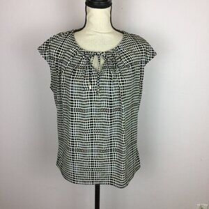Liz Claiborne Blouse Top Size L Womans Black White Polka Dot Cap Sleeve Stretch